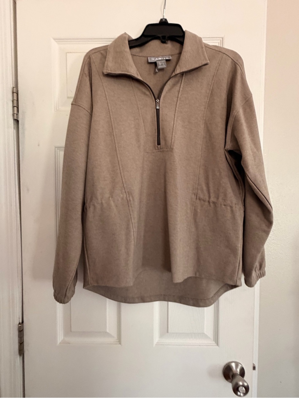Ariat - Casual Half-Zip Pullover in Taupe